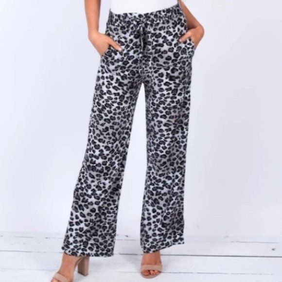 ANIMAL PRINT WIDE LEGGED PANTS - Picture 3 of 4